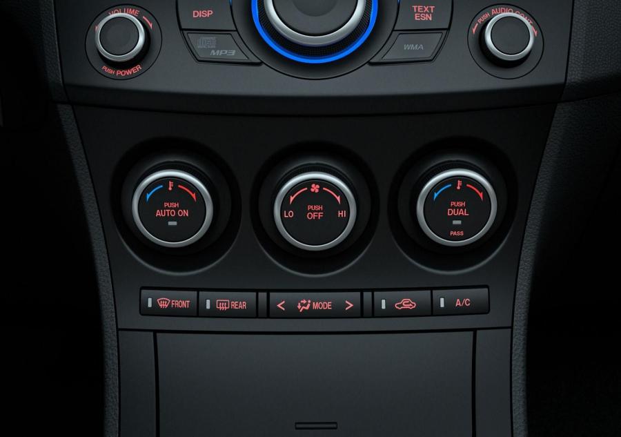  Mazda3 2012 года  (фото 10 из 16)